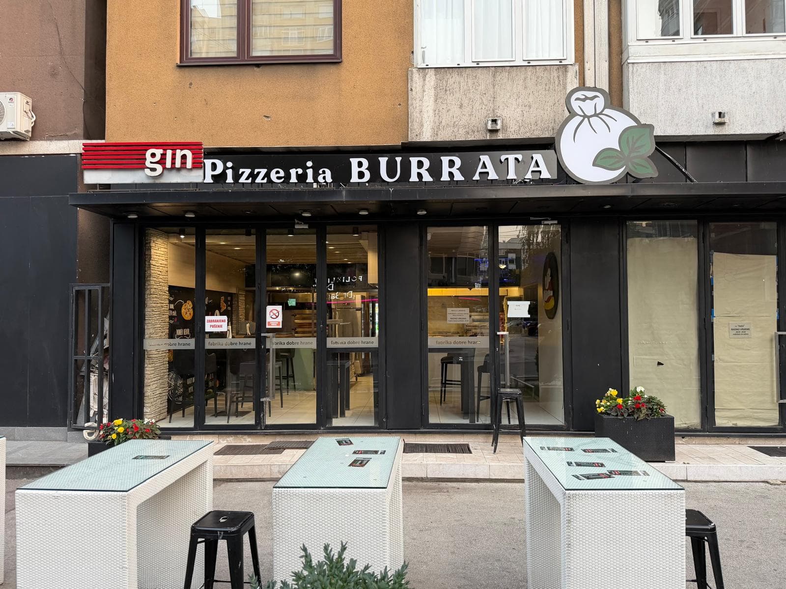 The entrance to Pizzeria Burrata at Milana Preloga 2a